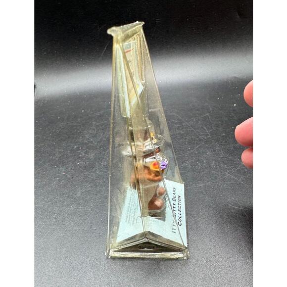 Hallmark Merry Miniatures Itty Bitty Bears Blessing Figure 2002 NEW -S1M - Picture 5 of 8